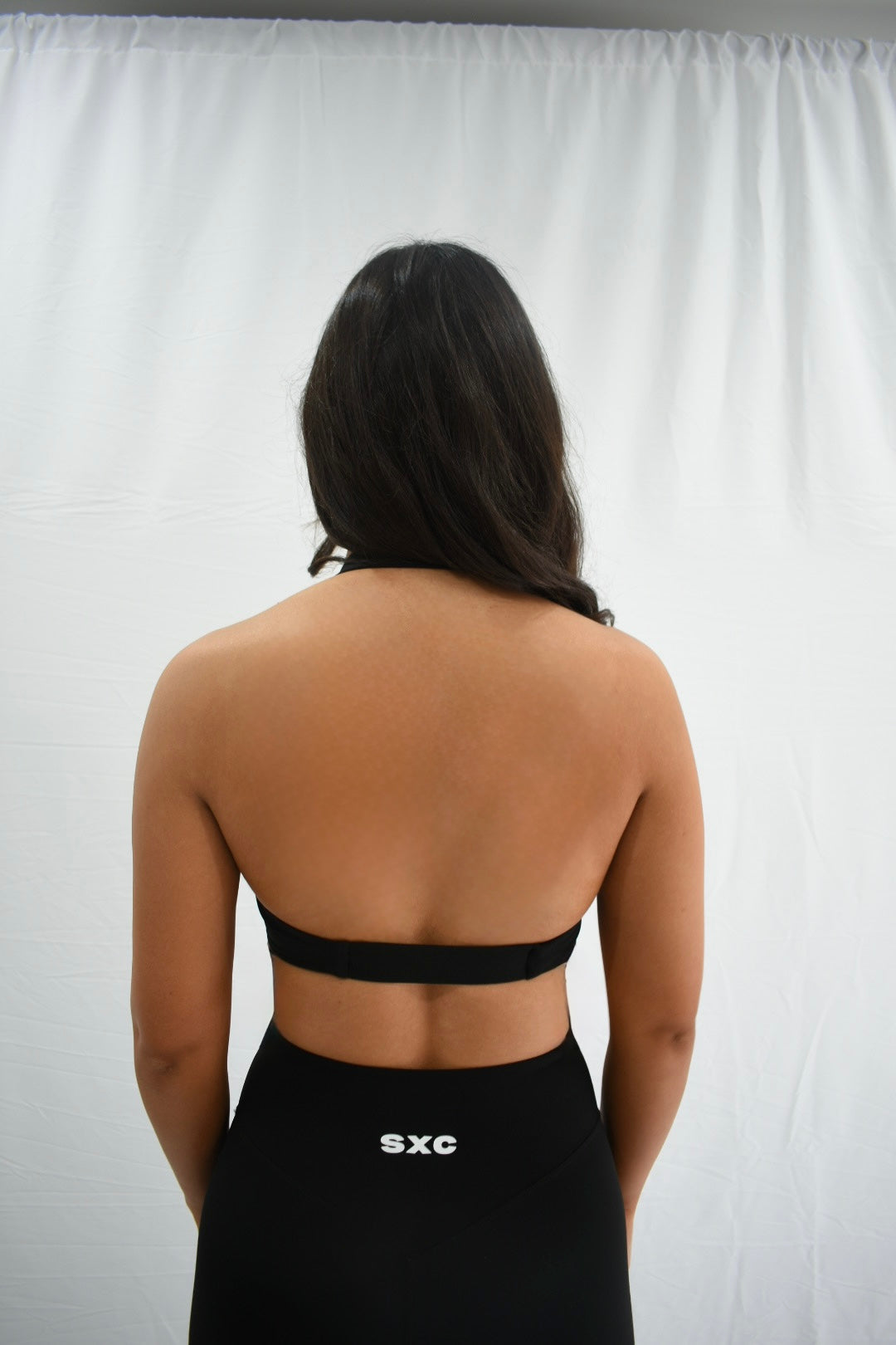 CELESTE SPORTS BRA - JET BLACK